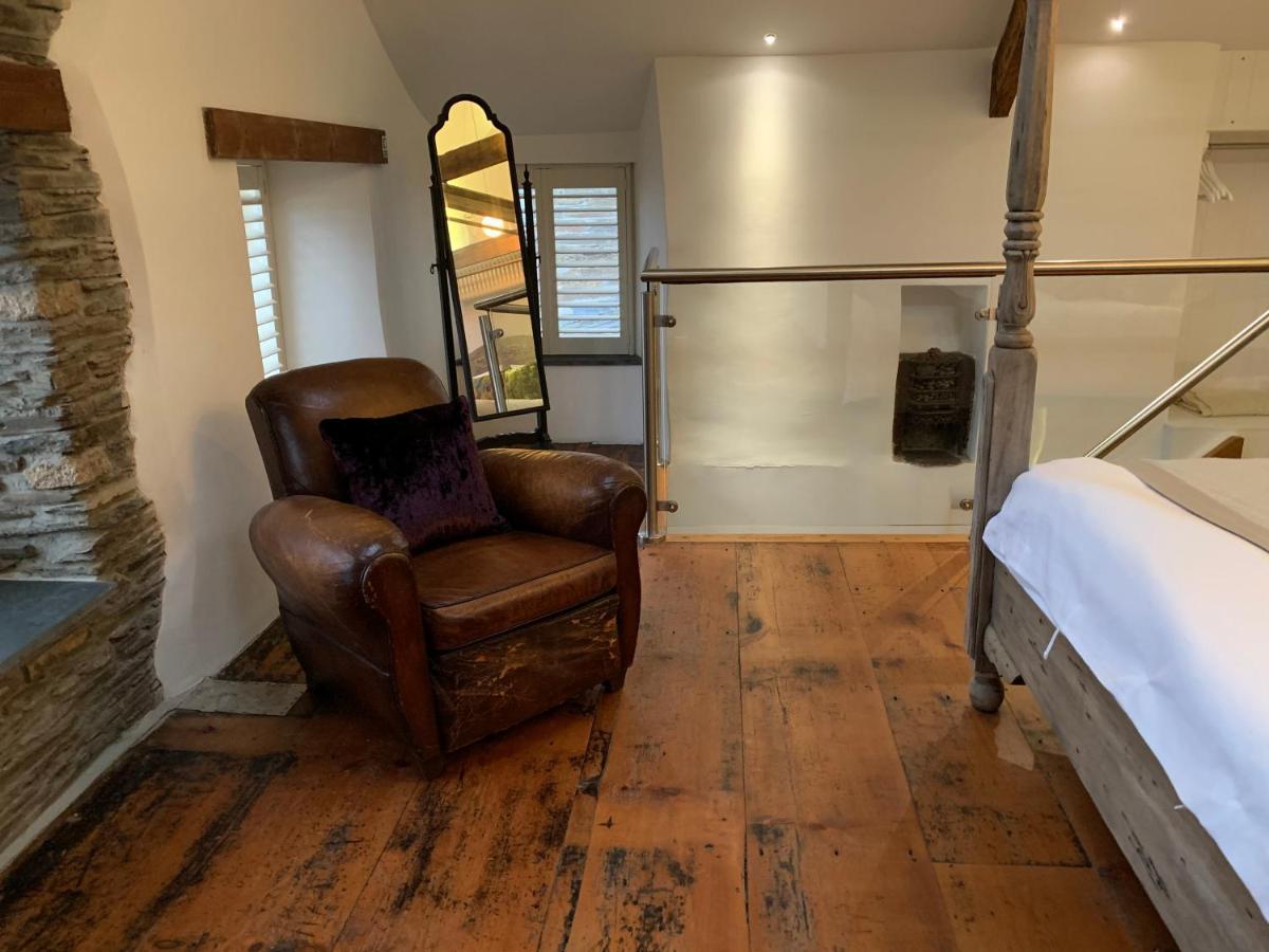 The Padstow Cottage With Breakfast At Rick Stein'S Seafood Restaurant Экстерьер фото